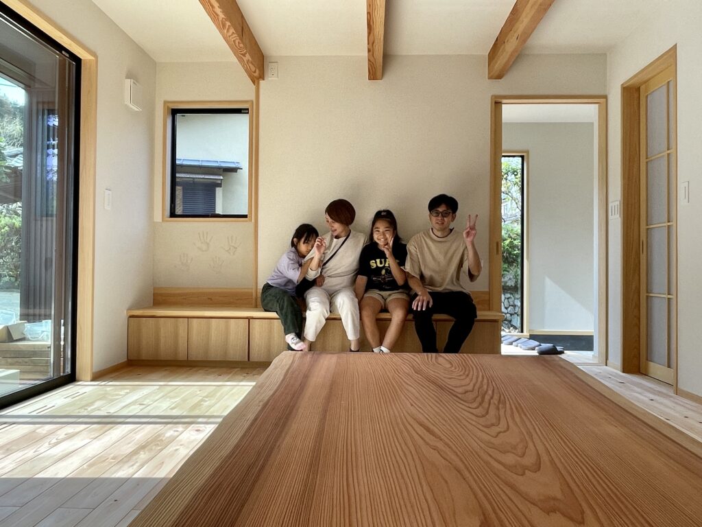 神奈川県山北町に建築したパッシブデザインのサステナブルな自然素材の家